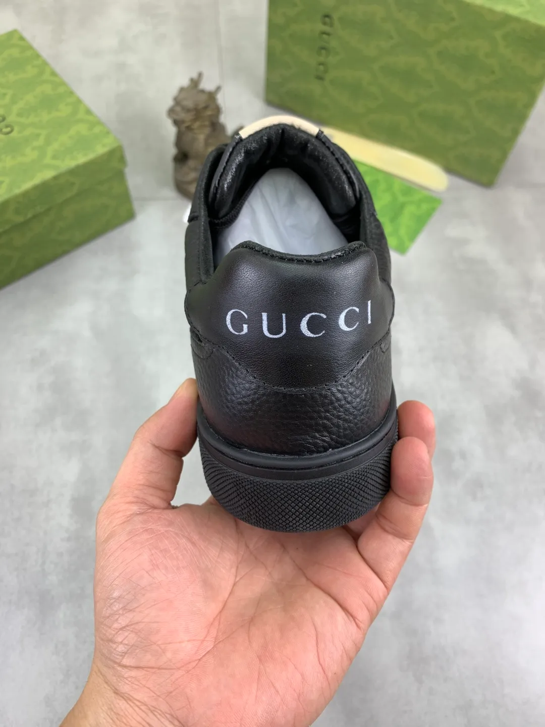 Men's shoes 💰P420 💰[New style]🆘 The latest model from Gucci GUCCI official website🎁Classic casual and fashionable men's shoes👟Best model💥The style is simple and elegant, exclusive for trendy men. Unique official website latest brand elements👑Gucci original decoration, fashionable and generous, original soft calfskin fabric➕Comfortable soft first-layer pigskin lining ✅The official website specifies the wear-resistant casual outsole, the classic model is taken in kind🎬Color: 4️⃣colors available😍Number: 38-44